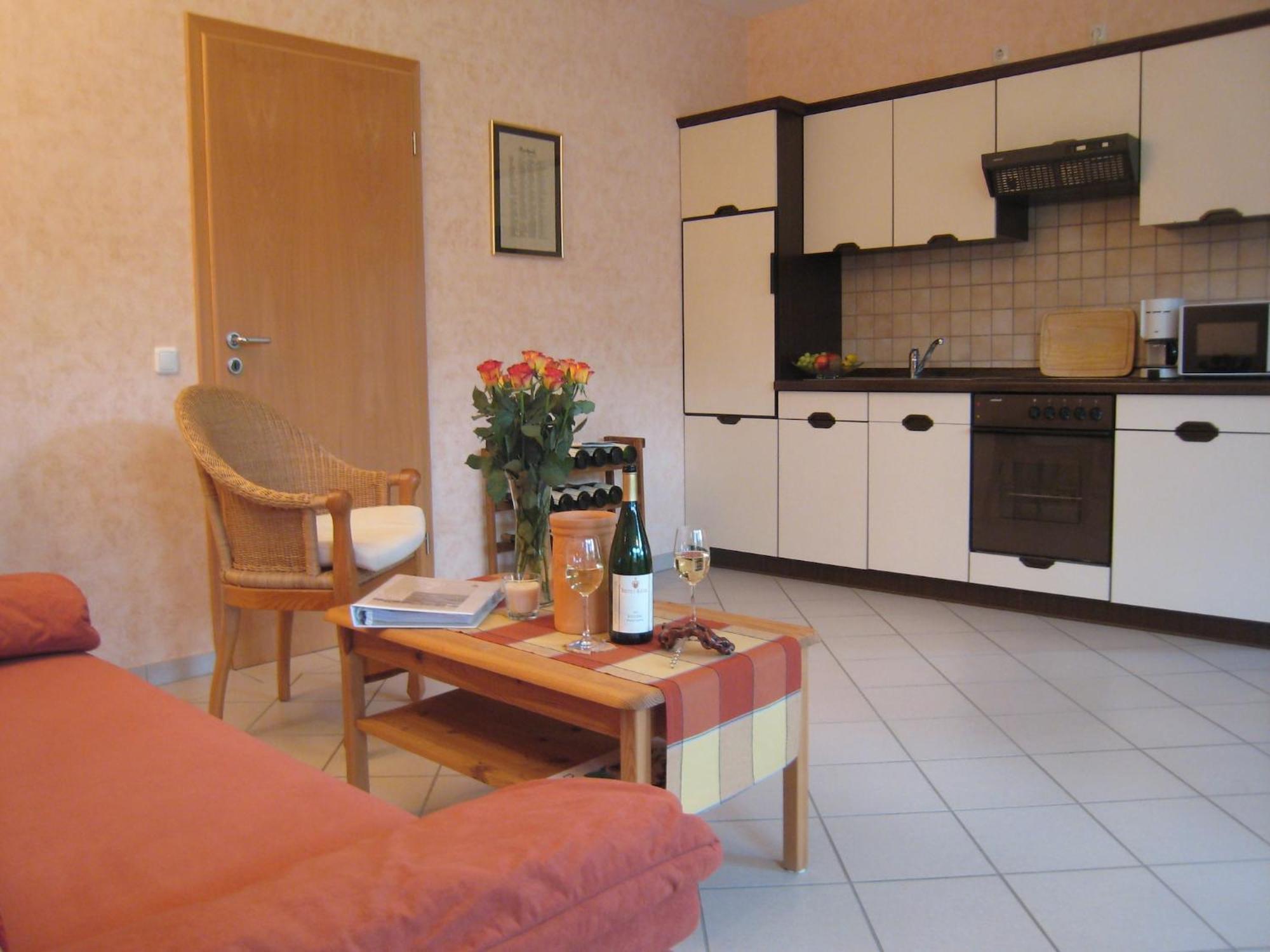 Sch Ne Wohnung In Der Moselregion 킨하임 외부 사진