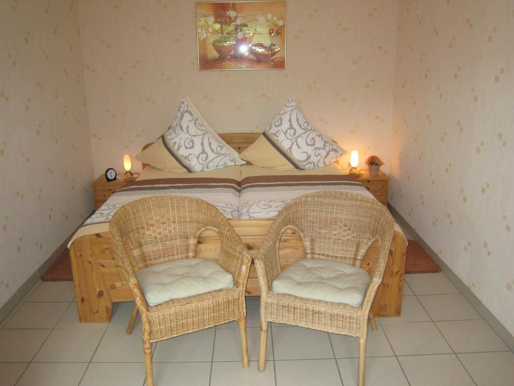 Sch Ne Wohnung In Der Moselregion 킨하임 외부 사진
