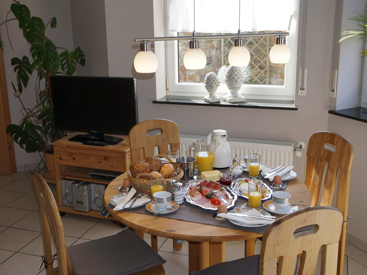 Sch Ne Wohnung In Der Moselregion 킨하임 외부 사진